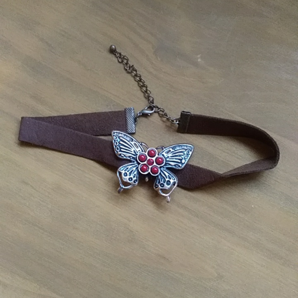 Vintage Smart Set butterfly choker